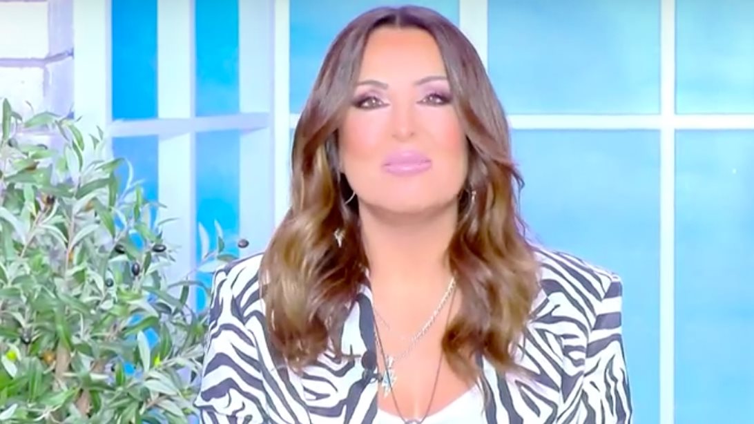 Ναταλία Γερμανού: &quot;Να κάνουμε εμείς την αρχή σαν εκπομπή. Να αποσύρουμε την ερώτηση&quot;