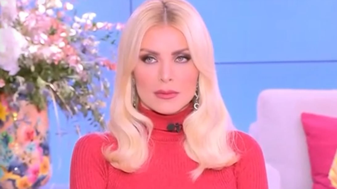 Κατερίνα Καινούργιου: "Γράφουν ότι εγώ είχα πάει να πάθω καρκίνο, μην εμπιστεύεστε τέτοια πράγματα"