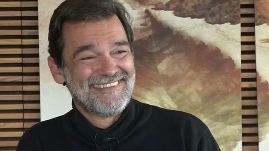 Κωνσταντίνος Καζάκος: &quot;Ακόμα είμαι ο γιος της Καρέζη και του Καζάκου&quot;