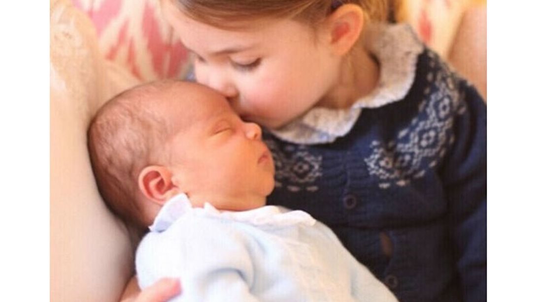 Βασιλική Οικογένεια Αγγλίας: Το κρυφό μήνυμα πίσω από τη φωτογραφία του Πρίγκιπα Louis