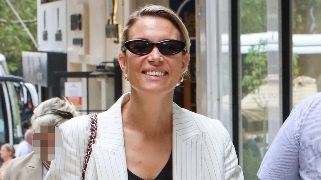 Η Βίκυ Καγιά με μαγιό ελληνικού brand στο Φεστιβάλ Καννών