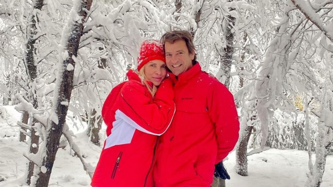 Επέτειος γάμου για την Ελένη Μενεγάκη και τον Μάκη Παντζόπουλο