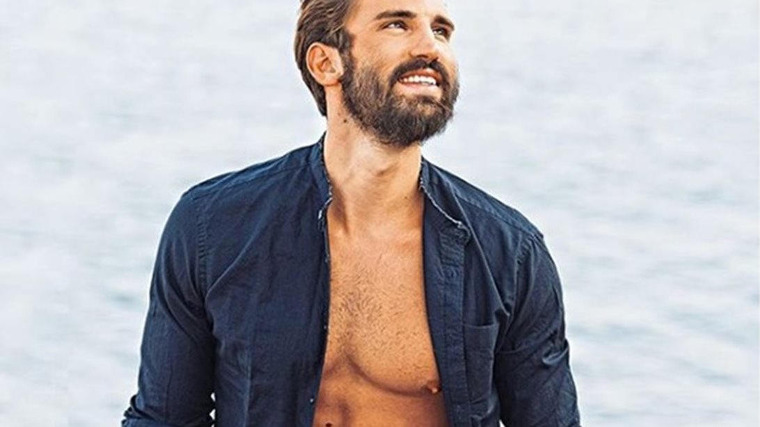 Ηλίας Γκότσης: Το ντουζ του που αναστάτωσε το Instagram!