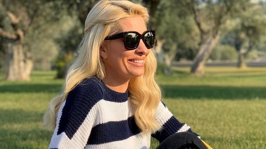 Ελένη Μενεγάκη: Ακόμα μια φωτογραφία από το τριήμερο στην Άνδρο