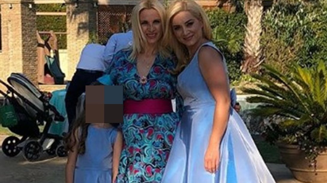 Έλενα Πολυκάρπου: Το άλμπουμ της βάφτισης του γιου της