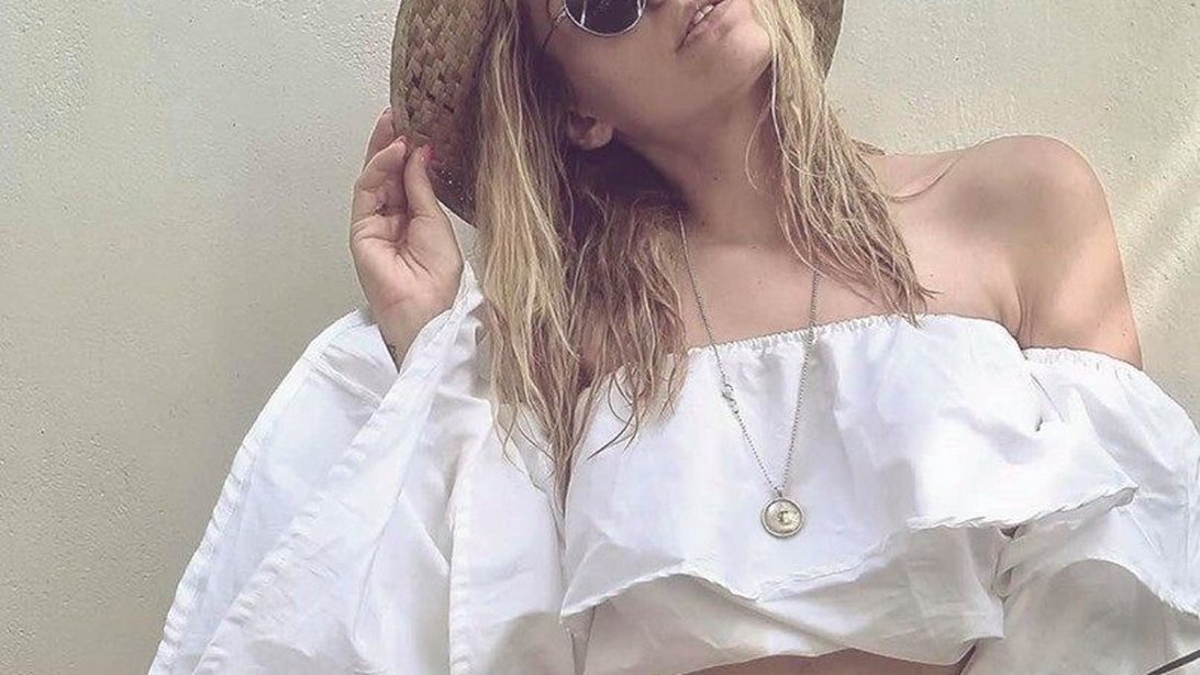 Μαντώ Γαστεράτου : Η flat κοιλιά επτά μήνες μετά τη γέννα και η γυμναστική που ακολουθεί αυτόν τον καιρό
