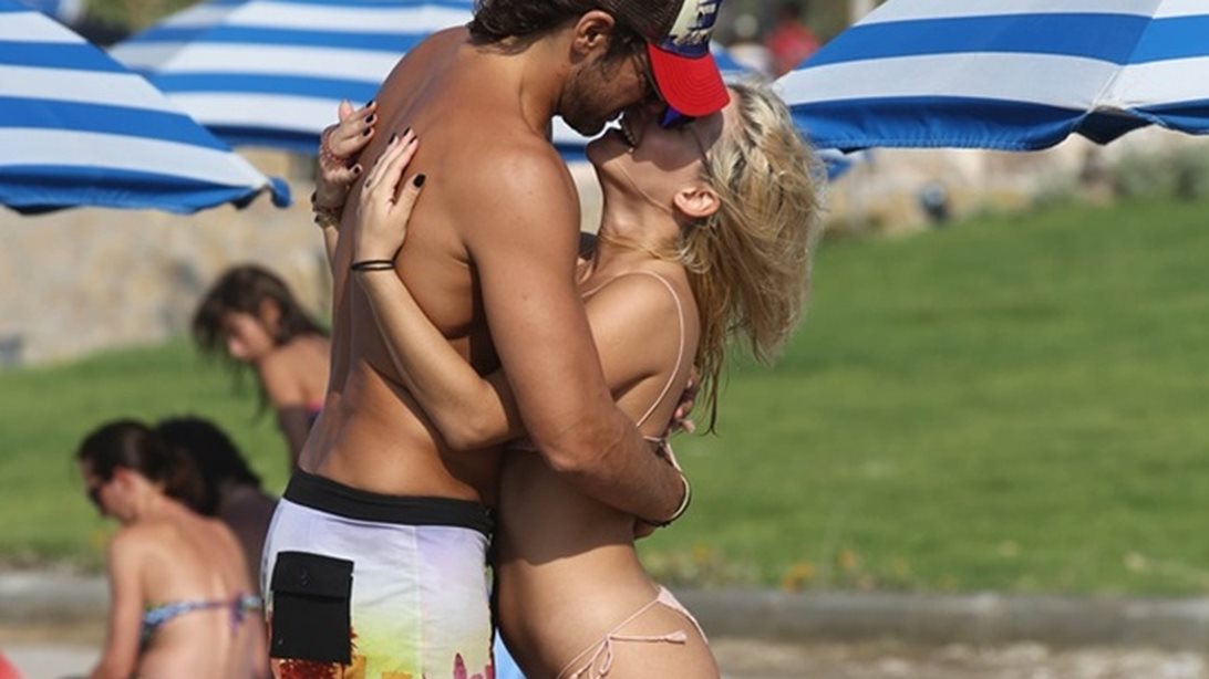 Γιάννης Σπαλιάρας - Ζωή Τζάνη: Ζουν τον έρωτα τους στη Ρόδο