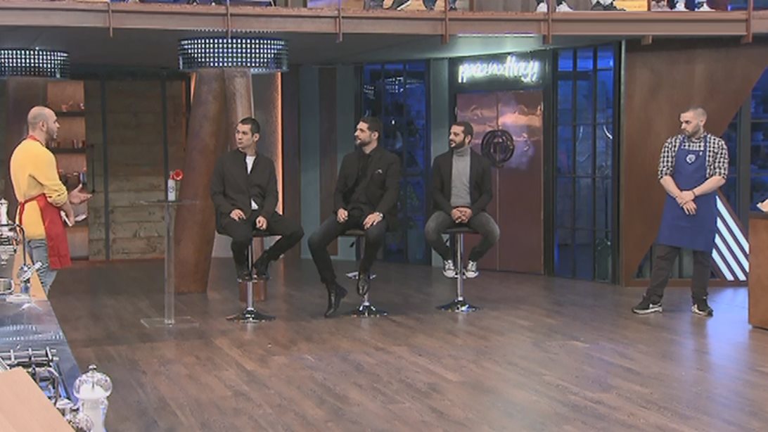 MasterChef: Η μαγειρική σκυταλοδρομία που έφερε χάος! Οι γκάφες του Παντελή, η ένταση από τον εξώστη &amp; τα σκληρά σχόλια των κριτών