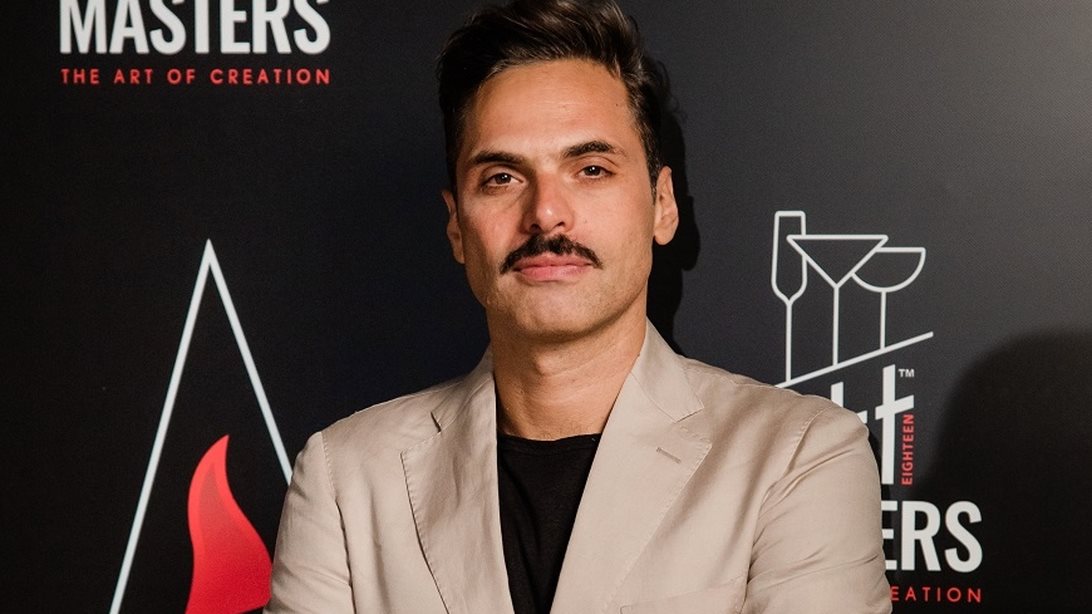 Γιώργος Παπαγεωργίου: "Δεν γινόταν να πω όχι - Ξαφνικά βρέθηκα να μιλάω με μια άγνωστη γυναίκα"