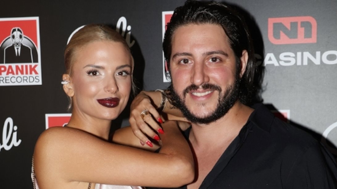 Σπάνια δημόσια κοινή εμφάνιση της Κατερίνας Λιόλιου με τον σύντροφό της, Χάρη Παπατζανή