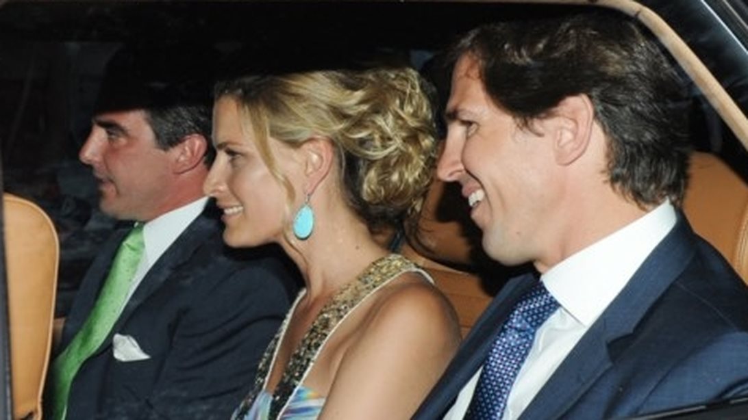 Η Τατιάνα Μπλάτνικ στο Μπάκιγχαμ με το φόρεμα που λατρεύει η Κέιτ: Ο Παύλος, η Θεοδώρα και η συνάντηση με τον Κάρολο