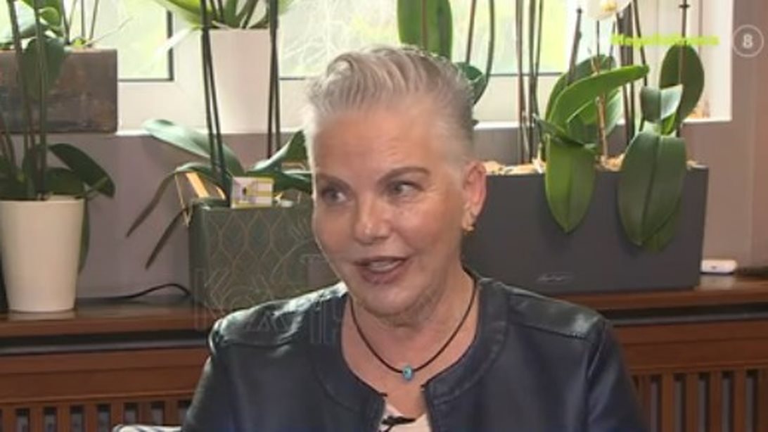 Νανά Παλαιτσάκη: &quot;Μου έχουν σύρει τα άσουρτα. Μου έγραφαν να ψοφήσω από καρκίνο&quot;