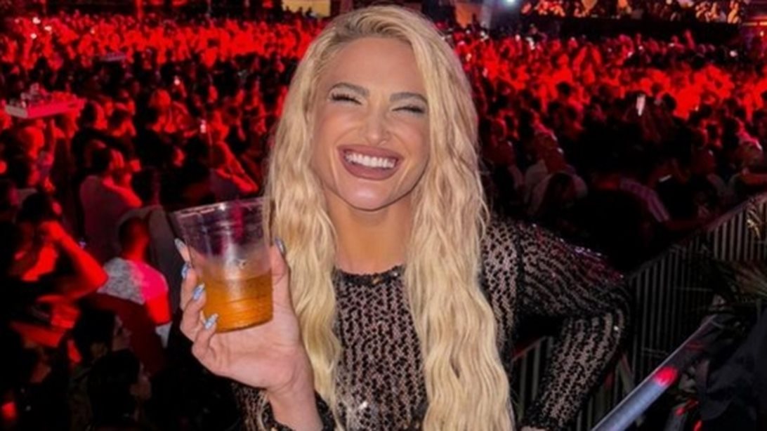 Βραδινή έξοδος για την Ιωάννα Τούνη χωρίς τον γιο της, Πάρη