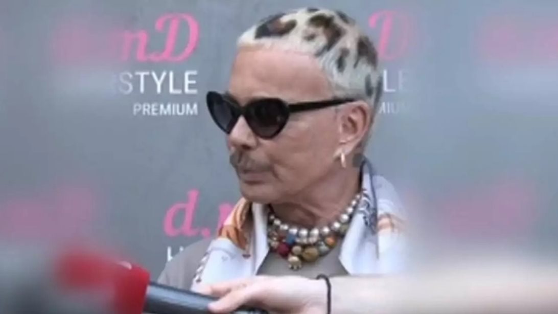 Λάκης Γαβαλάς: "Η οικογένεια του Γιώργου Μαζωνάκη είναι πρότυπο, μου φαίνεται περίεργο"