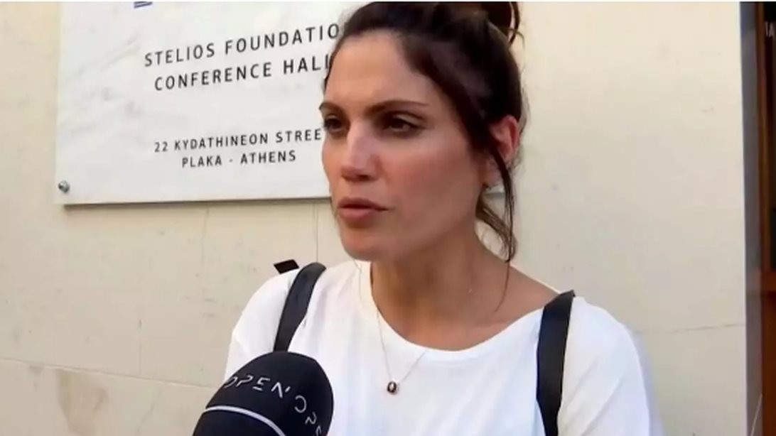 Μαίρη Συνατσάκη: &quot;Θαύμασα την ψυχραιμία του Ίαν στο σκηνικό με τον Ηλία Ψινάκη&quot;