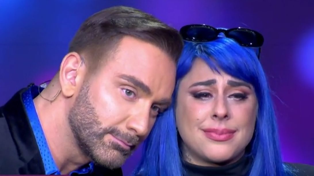 J2US | Η Super Κική επέστρεψε &amp; &quot;λύγισε&quot; επί σκηνής