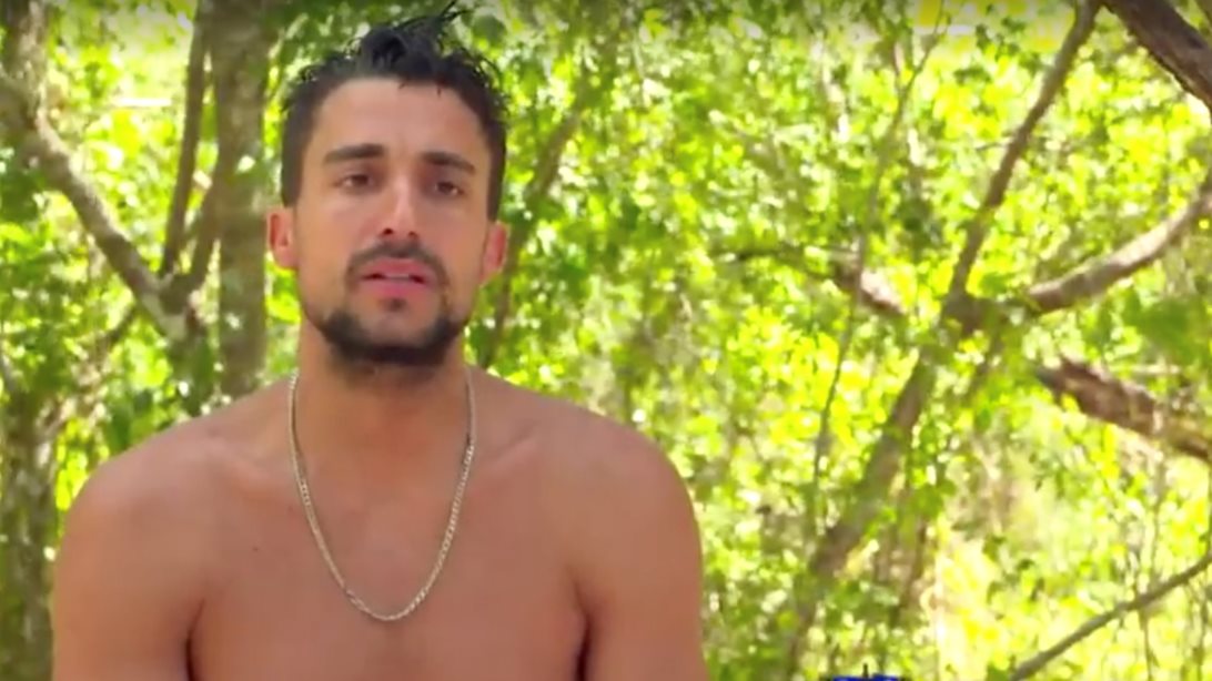 Survivor | Σάκης: &quot;Παρατήρησα μια ιδιαίτερη συμπάθεια από τους Κόκκινους, θεωρώ πως υπάρχει κάτι πίσω από αυτό&quot;