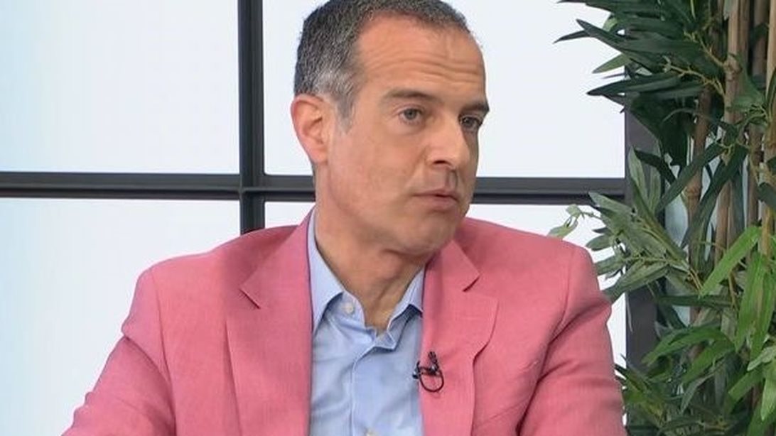 Άρης Καβατζίκης: "Είχαμε ζήσει μια άβολη στιγμή με ένα σέξι και αισθησιακό εξώφυλλο με τη Ναταλία Γερμανού"