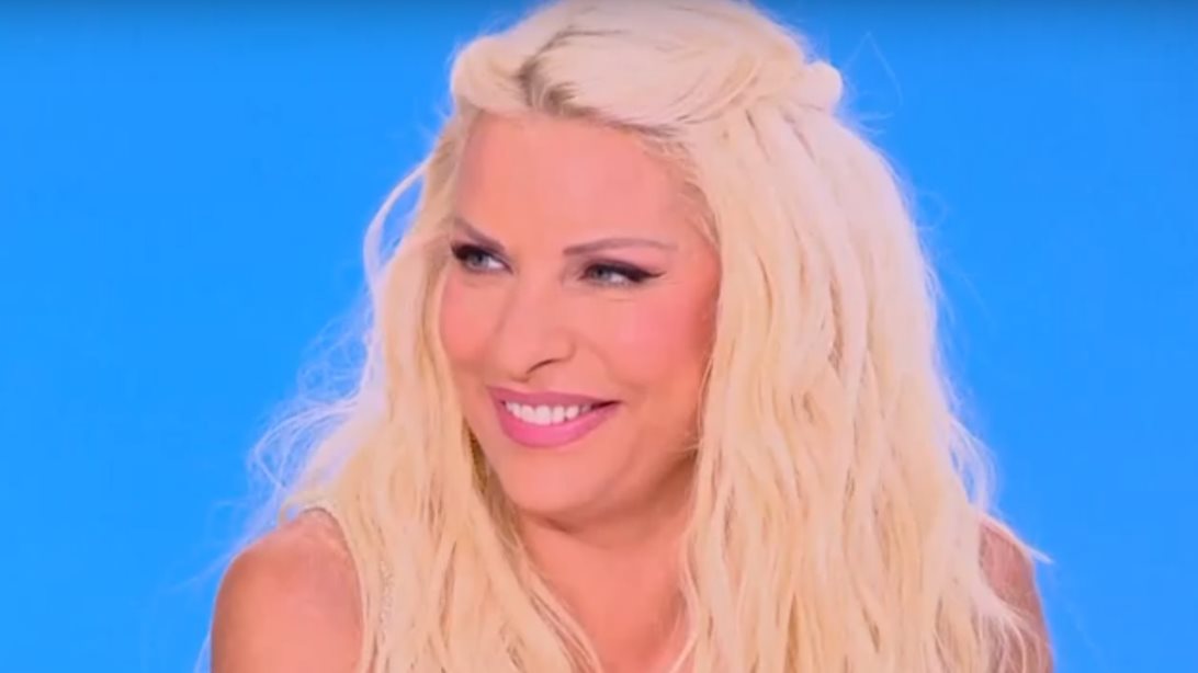 Ατύχημα για την Ελένη Μενεγάκη: "Όλο το Σαββατοκύριακο ήμουν με το ένα πόδι όρθιο"