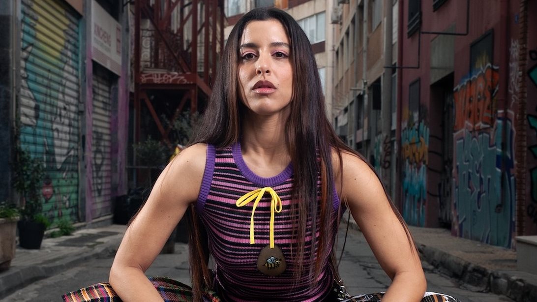 Πόσο κόστισαν τα ρούχα που φόρεσε η Μαρίνα Σάττι στο videoclip για το τραγούδι "ZARI";