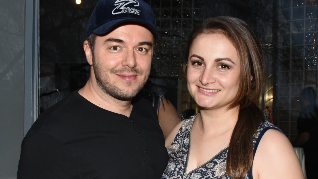 Διακοπές στο εξωτερικό για τον Πέτρο Πολυχρονίδη - Η σπάνια εμφάνιση με την κόρη του και τη σύζυγό του, Κατερίνα