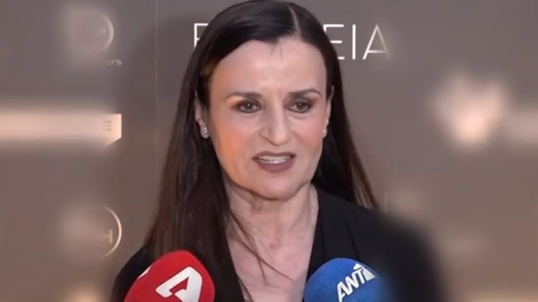 Η Καρυοφυλλιά Καραμπέτη απαντά πρώτη φορά στα αρνητικά σχόλια που δέχτηκε η Βίκυ Καγιά: "Ήταν άδικο αυτό που της έκαναν"
