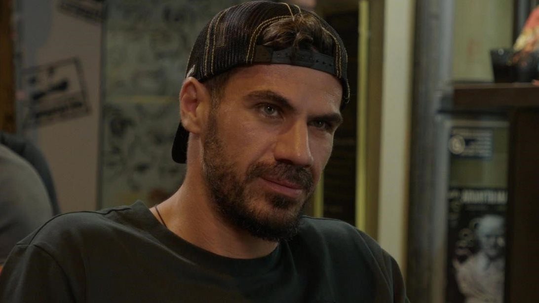 Στο Netflix ο Άκης Πετρετζίκης!