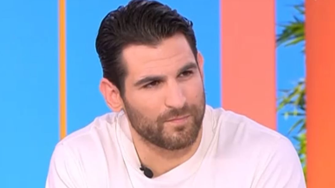 Ετεοκλής Παύλου: "Έπαθα τράβηγμα στην πλάτη, από τι λέτε;"