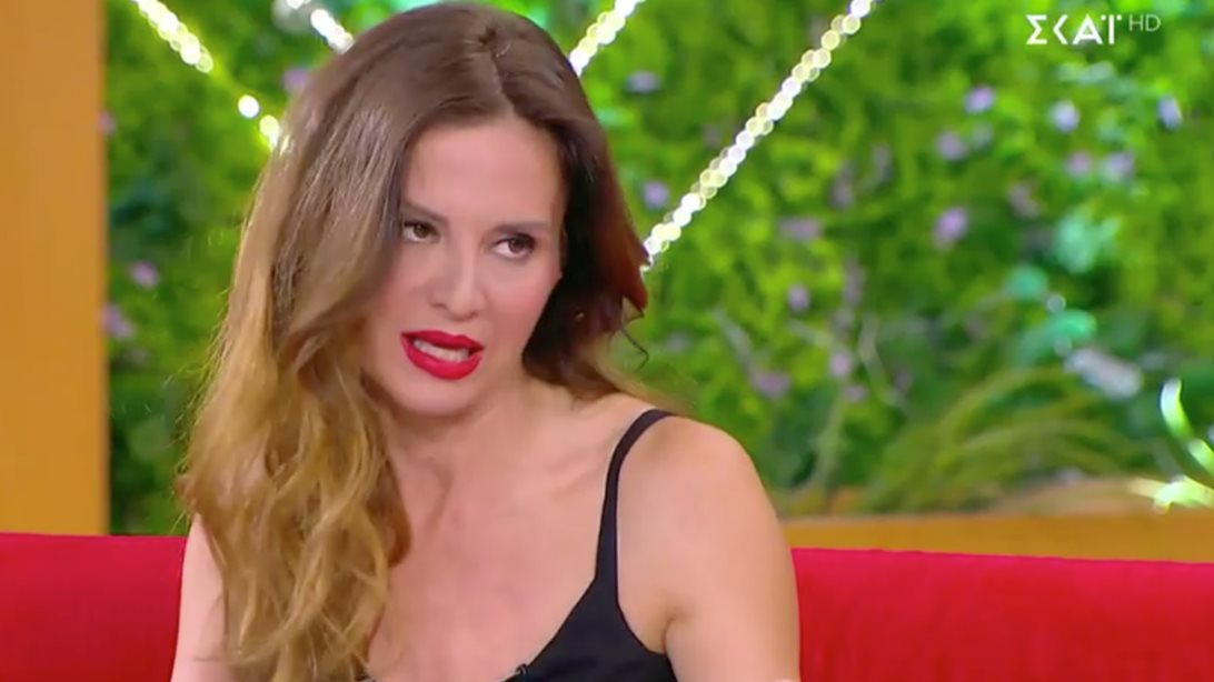 Αγγελική Λάμπρη: &quot;Δεν θα ξεχάσω που έψαχνα στα σκουπίδια τα αποφάγια του συνεργείου&quot;