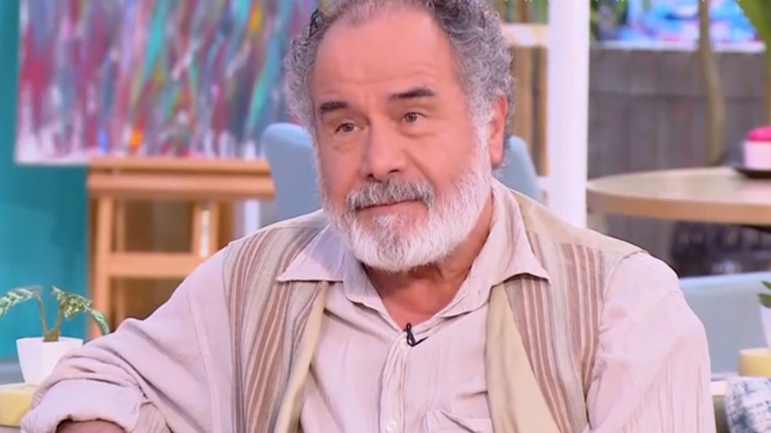 Ο Θοδωρής Κατσαφάδος αποκαλύπτει για την απομάκρυνσή του από την παράσταση: &quot;Ήξεραν ότι είμαι σε μια πολύ δύσκολη περίοδο της ζωής μου&quot;