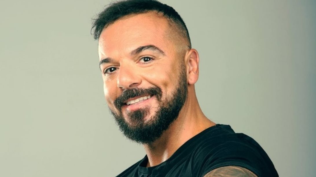 O Τριαντάφυλλος αφήνει αιχμές για τα MAD VMA: &quot;Ζούμε μέσα στη ψευτιά&quot;