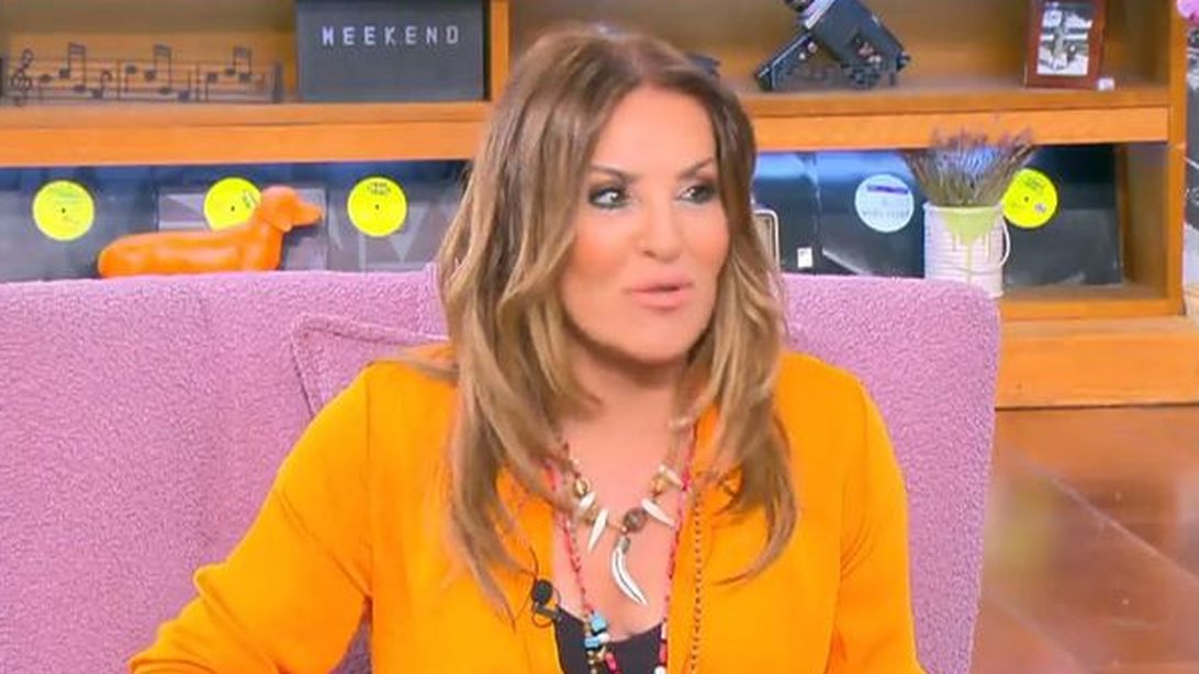 Η Ναταλία Γερμανού άφησε άφωνους τους πάντες αποκαλύπτοντας το παρασκήνιο πίσω από το τραγούδι "Ο νέος είναι ωραίος"