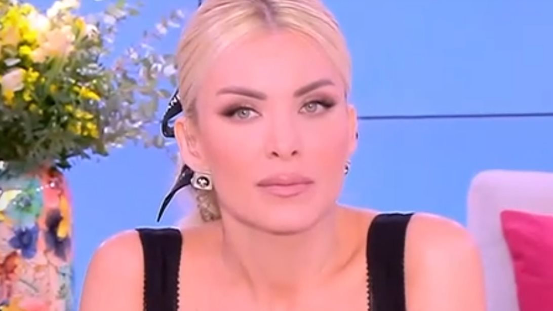 Ξέσπασε η Κατερίνα Καινούργιου: "Πόσο βρώμικη ψυχή μπορεί να έχεις για να κάνεις κάτι τέτοιο; Με πιάνει αηδία"