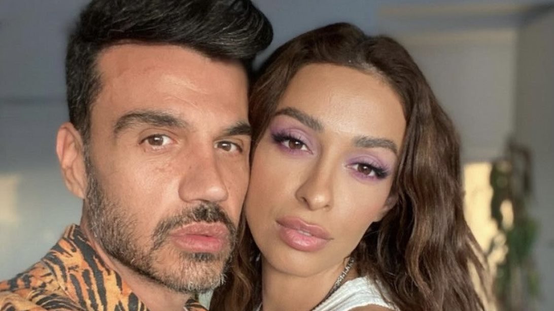 Η Ελένη Φουρέιρα για ρακές στην Κρήτη με τον Παντελή Τουτουντζή και τον κουμπάρο της