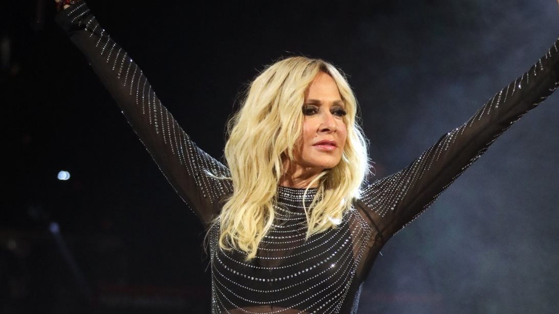 Η Άννα Βίσση με κούρεμα μοϊκάνα | Το νέο look που την έκανε πραγματικά αγνώριστη