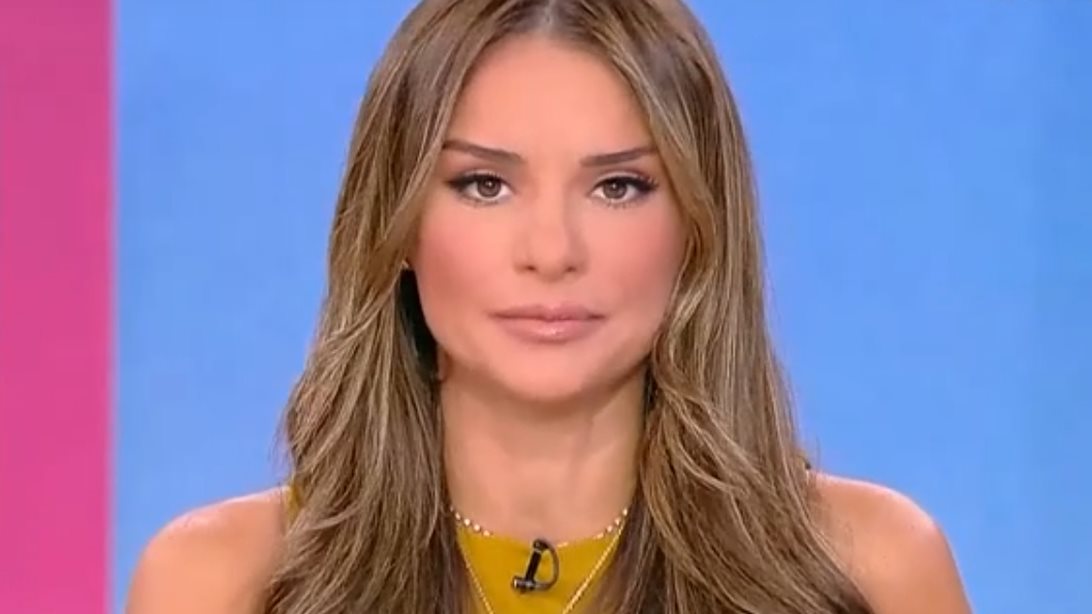 Απασφάλισε on air η Ελένη Τσολάκη: "Εμετό κάνουμε εμείς με αυτά που λένε κάποιοι άνθρωποι"