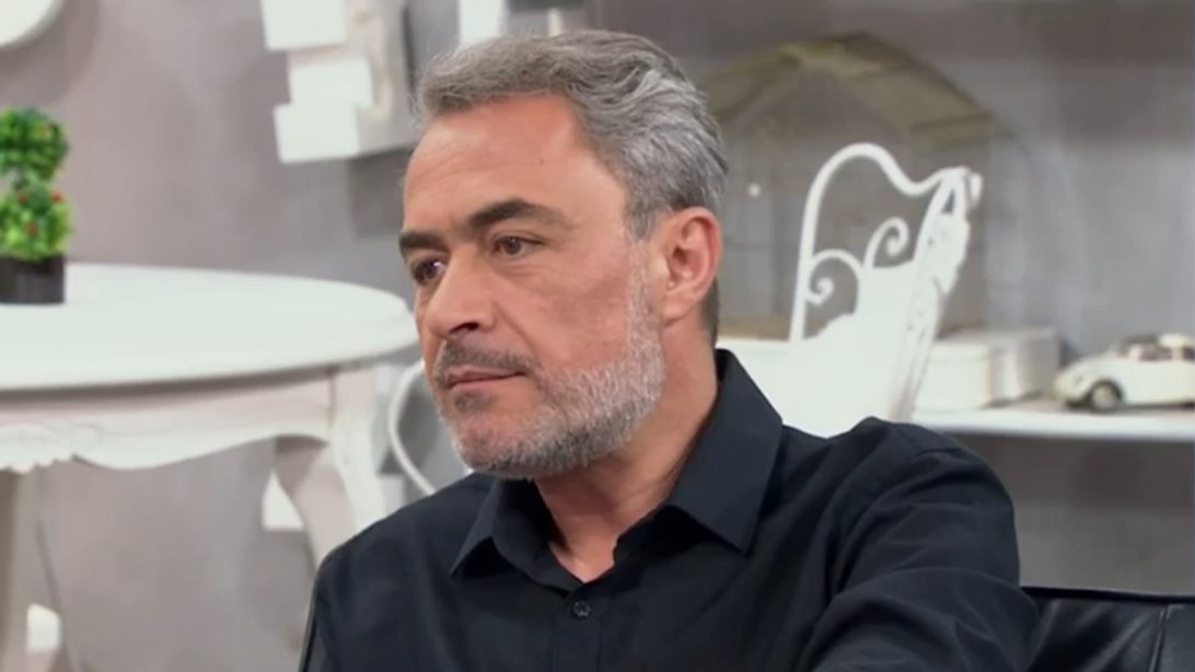 Ο Θανάσης Κουρλαμπάς για την ενασχόληση του γιου του με το μπαλέτο: &quot;Όταν τον βλέπω να χορεύει συγκινούμαι. Ξέρω ότι έχω πάρει τη σωστή απόφαση σαν πατέρας&quot;