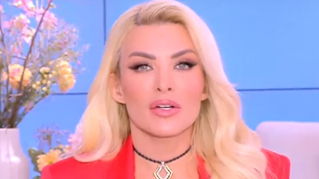 Οι on air ευχές της Κατερίνας Καινούργιου στη Φαίη Σκορδά για τα γενέθλιά της