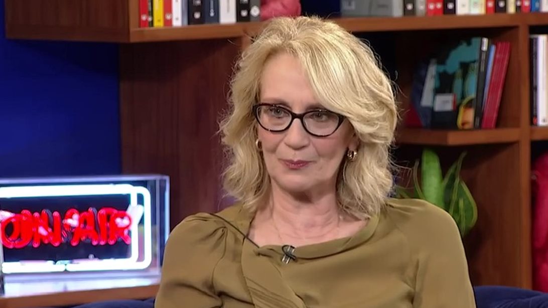 Θέμις Μπαζάκα: "Έχει αρκετά χρόνια να σταματήσει το βλέμμα μου σε έναν άνθρωπο"