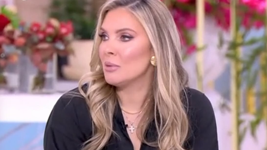 Χριστίνα Αλούπη: "Η Αμερική δεν είναι ακόμα έτοιμη για γυναίκα πρόεδρο - Θέλει τον άνδρα, τον στιβαρό"