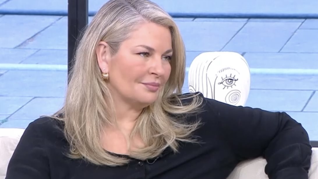 Ελισάβετ Μουτάφη: &quot;Ήμασταν στο νεκροταφείο με την Πέγκυ Τρικαλιώτη - Μου στέλνει τη φωτογραφία και αλλάζω χρώμα&quot;