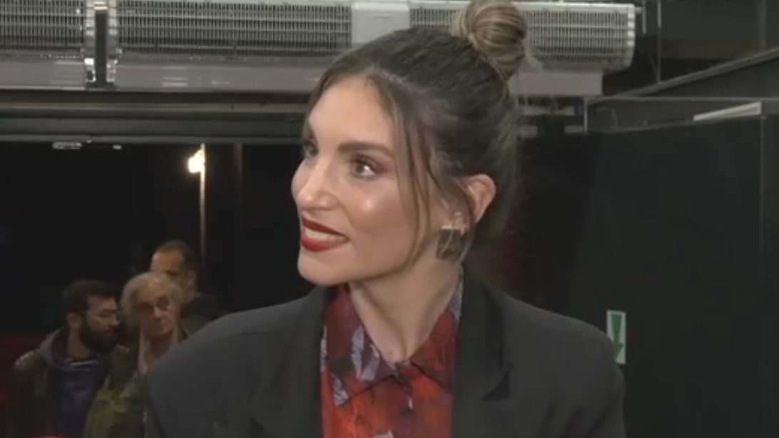 Η αντίδραση της Αθηνάς Οικονομάκου σε ερώτηση για τη Ντορέττα Παπαδημητρίου: "Δεν είναι και πολύ φίλη μου"