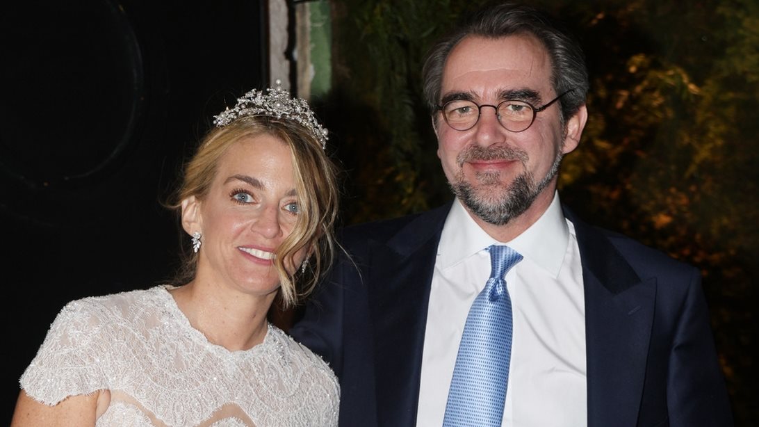 Ο Νικόλαος Ντε Γκρες και η Χρυσή Βαρδινογιάννη απέκτησαν μονόγραμμα