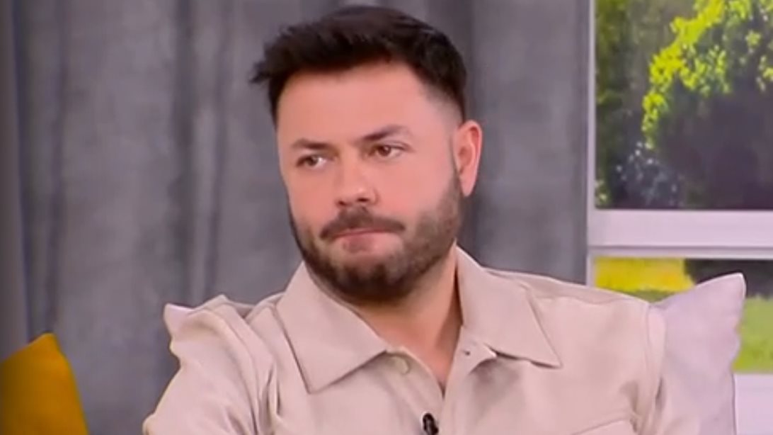 Η αντίδραση του Πέτρου Πυλαρινού όταν ρωτήθηκε για την προσωπική του ζωή μετά τη Βάλια Χατζηθεοδώρου