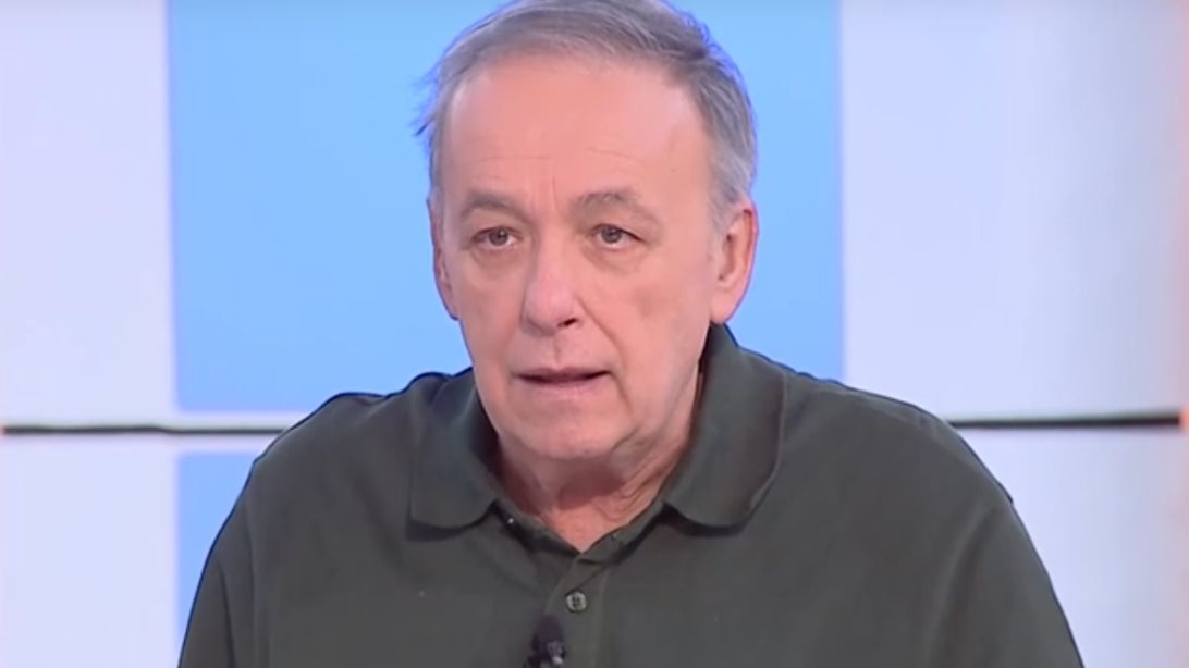 Το αιχμηρό σχόλιο του Ανδρέα Μικρούτσικου για τον Σάκη Ρουβά: &quot;Δεν το έχουν καταλάβει τόσα χρόνια;&quot;