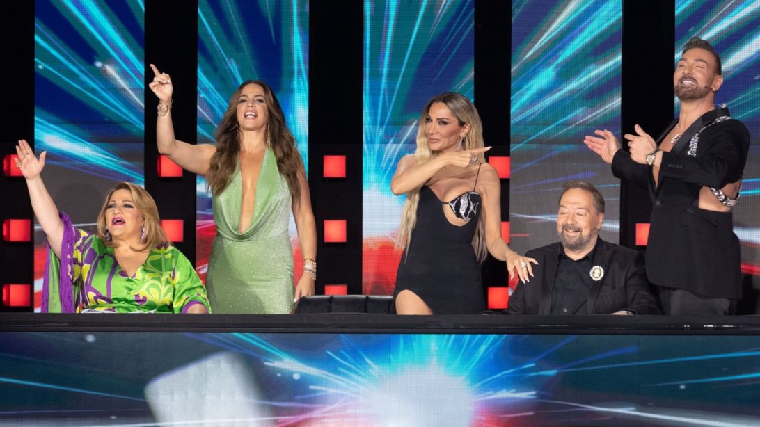 Στην κορυφή της τηλεθέασης το J2US με τον Νίκο Κοκλώνη