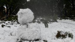 Ερχεται "πολικη φωτοβολιδα", λεει ο Μαρουσακης - Χιονια ακομη και στα βορεια προαστια τη Δευτερα