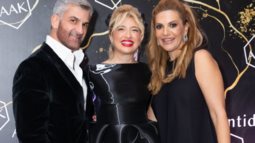 Η Σουζανα Κλημεντιδη υποδεχθηκε τις γιορτες με ενα μεγαλο παρτι