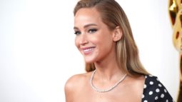 Jennifer Lawrence: &quot;Πολλοι αντρες ηθοποιοι θιγονται οταν δεν θελεις να κοιμηθεις μαζι τους&quot;