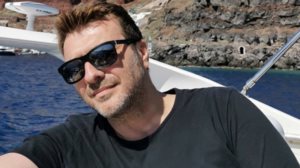 Γιαννης Πλουταρχος: Η σπανια φωτογραφια με τη συζυγο και τα παιδια τους απο τις καλοκαιρινες τους διακοπες